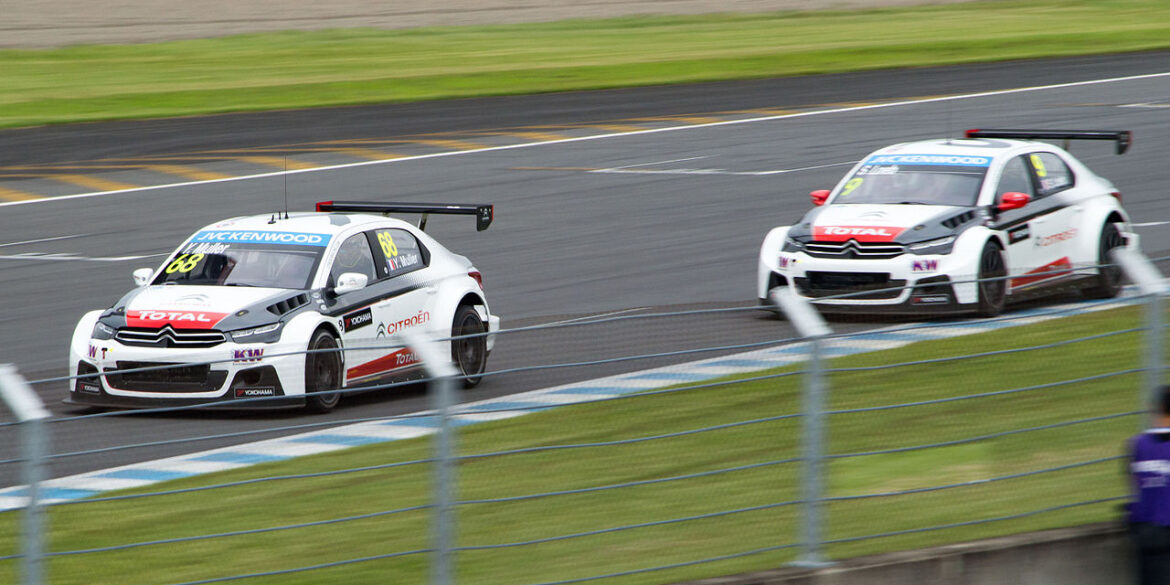 Automóviles de Turismo 14 1280px Muller Loeb Motegi 2015