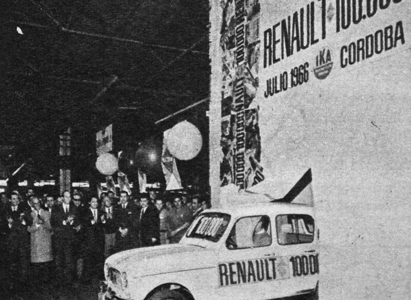 Historia de la marca Renault en Argentina 5 Renault 100.000 Producida Por Ika